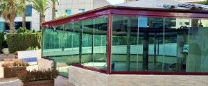 acristalamiento sin perfiles o cortinas de cristal